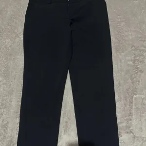 Eelegantne pantalone