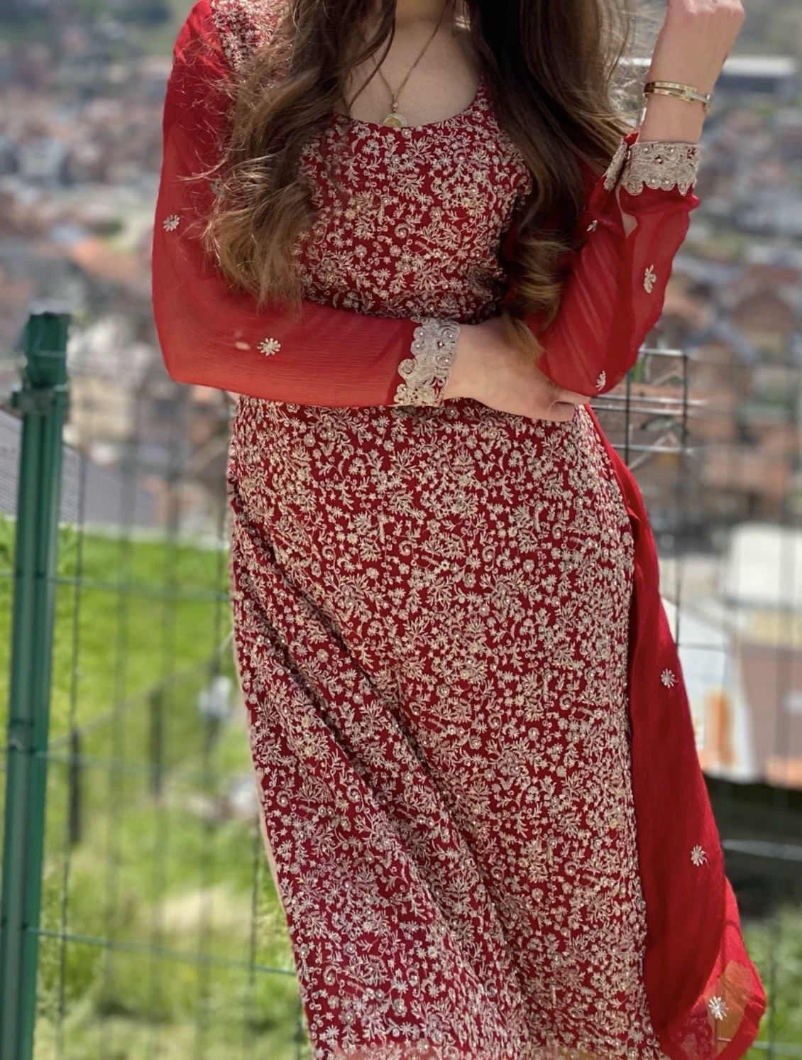 Crvena bluza duza