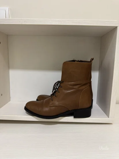 Kožne ženske čizmice SNIŽENE