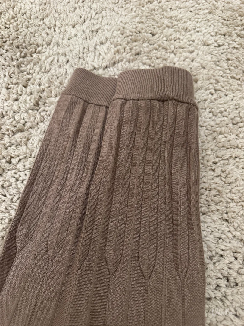 Suknja od kašmira iz Italije NOVA