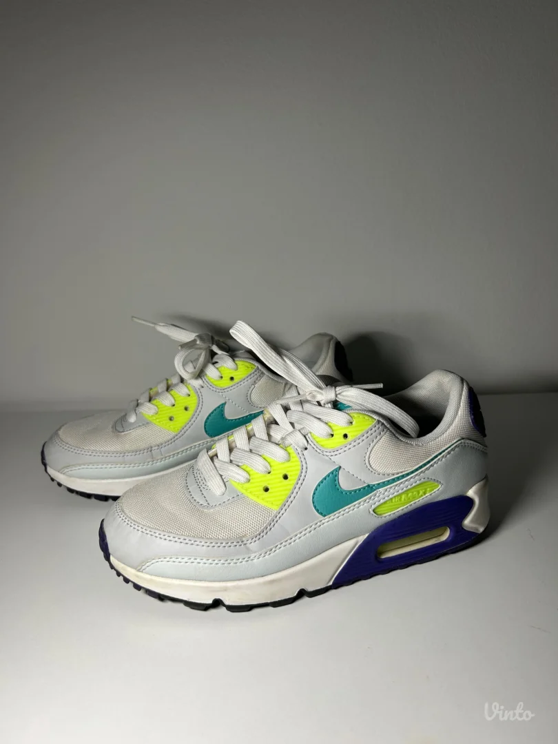 NIKE AIR MAX 90