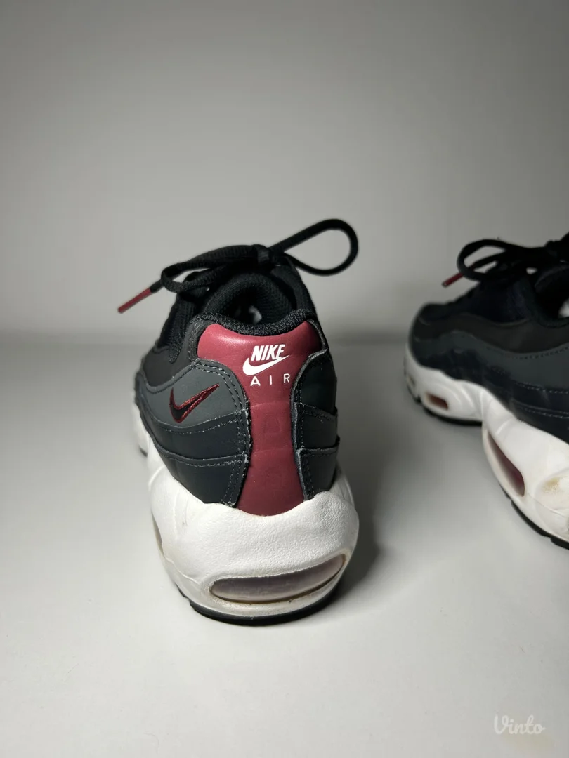 NIKE AIR MAX 95