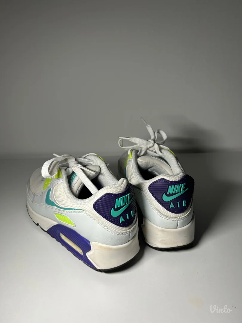 NIKE AIR MAX 90