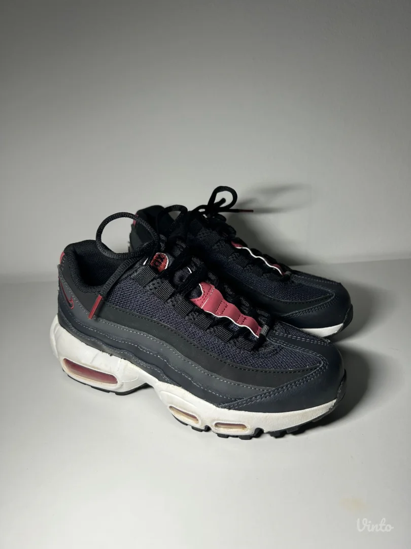 NIKE AIR MAX 95