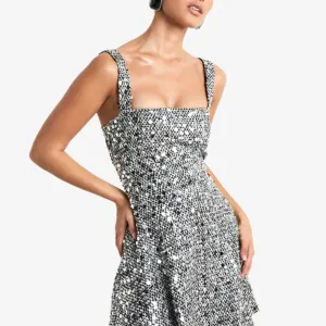 Nova, elegantna, Boohoo haljina