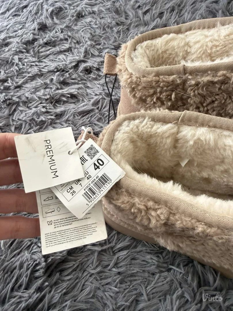 Čizmice nove sa krznom