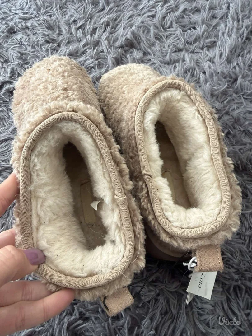 Čizmice nove sa krznom