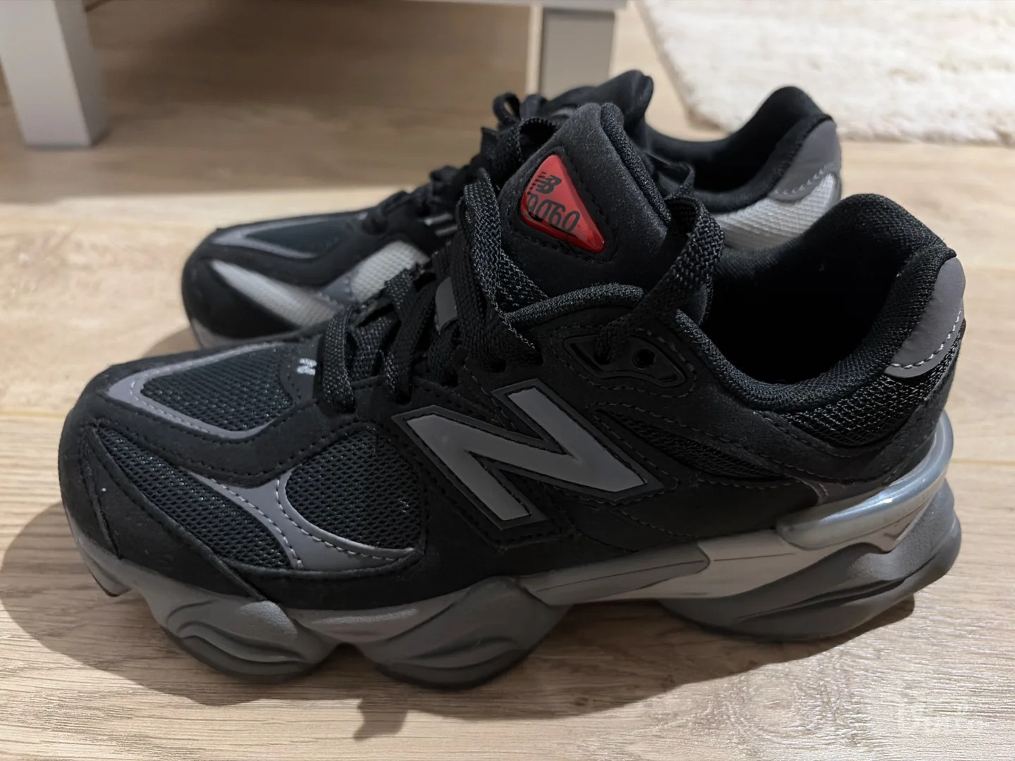 Patike New Balance 9060 37br