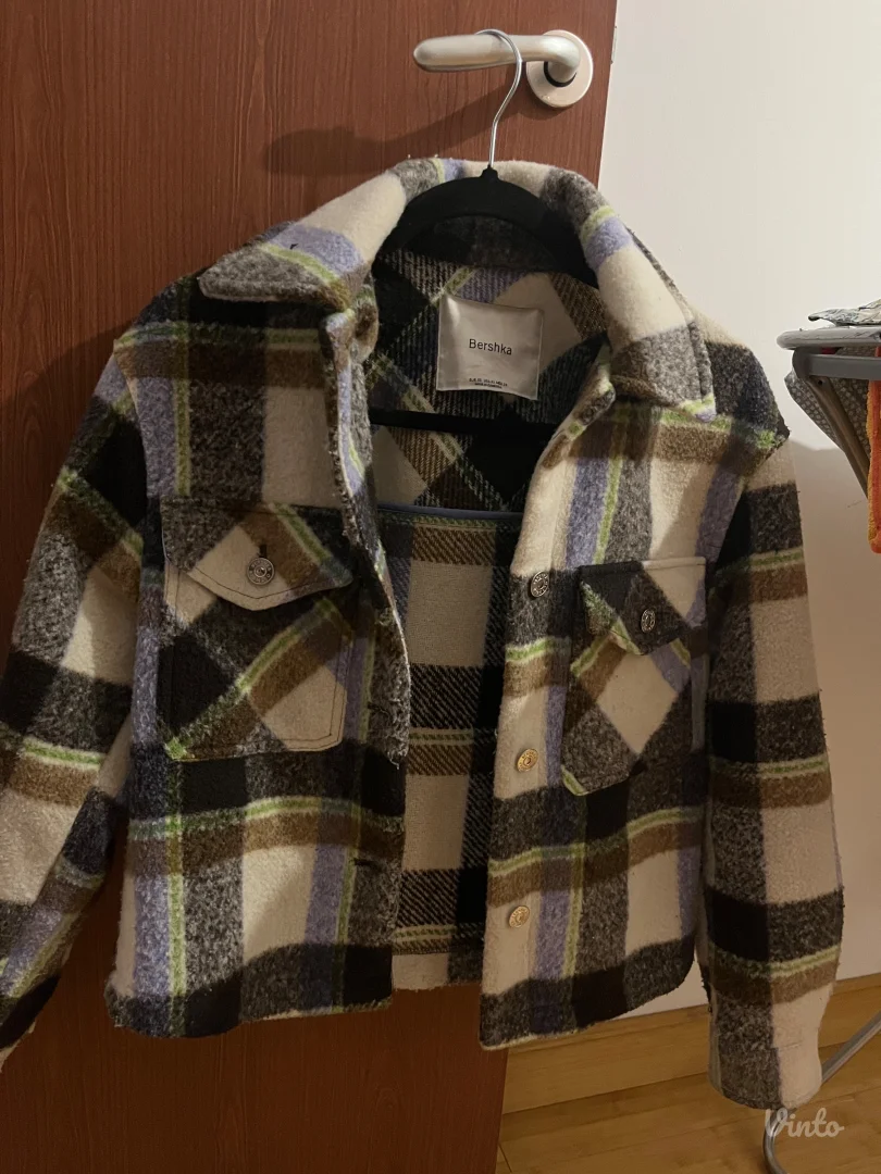 Bershka jakna