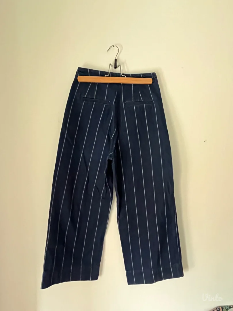 Monki farmerice na pruge 36