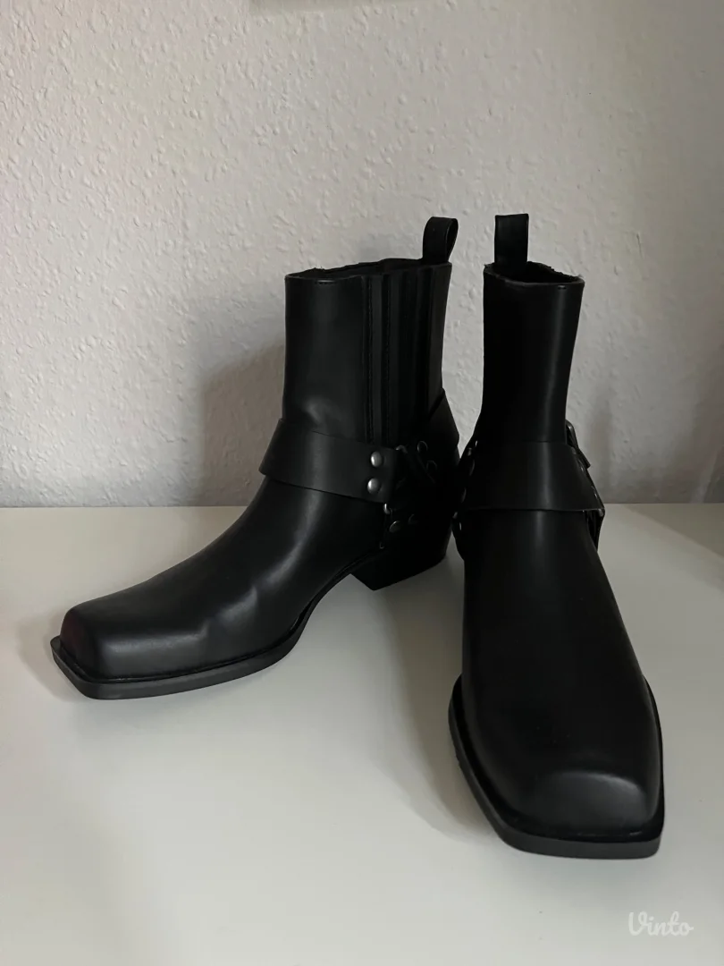 Pull&Bear čizme 41 NOVO