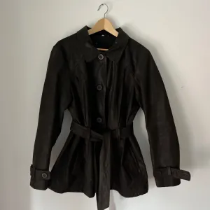 Vintage 90’s kožna jakna M/L