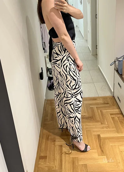 NOVO! Zara pantalone