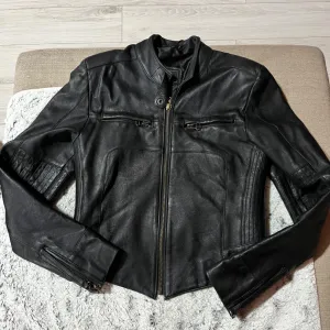 Larina-kožna jakna prava koža