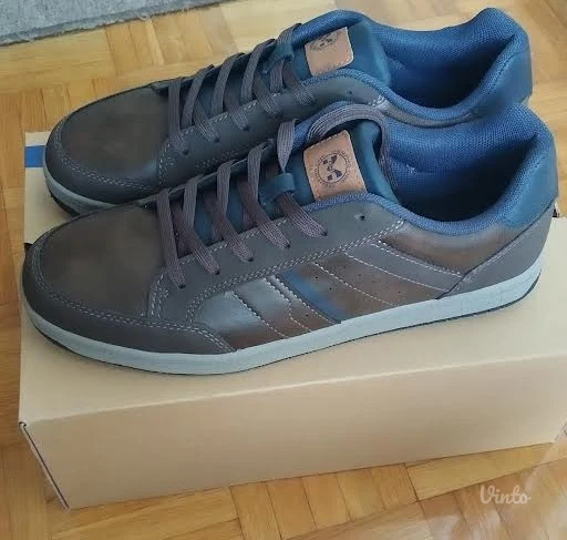 Muške Deichmann patike / Nove / Broj 43