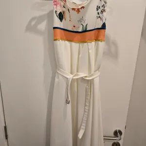 Svetlana Jacovic haljina