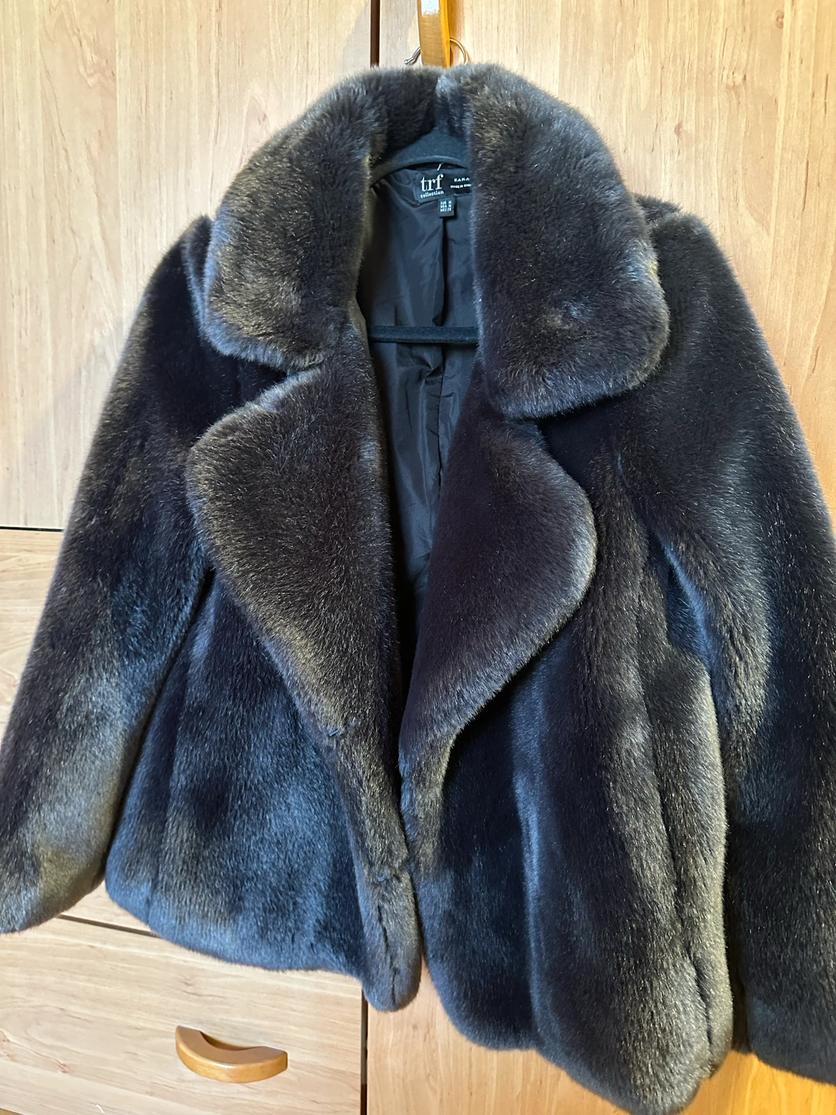 Zara nova skroz.