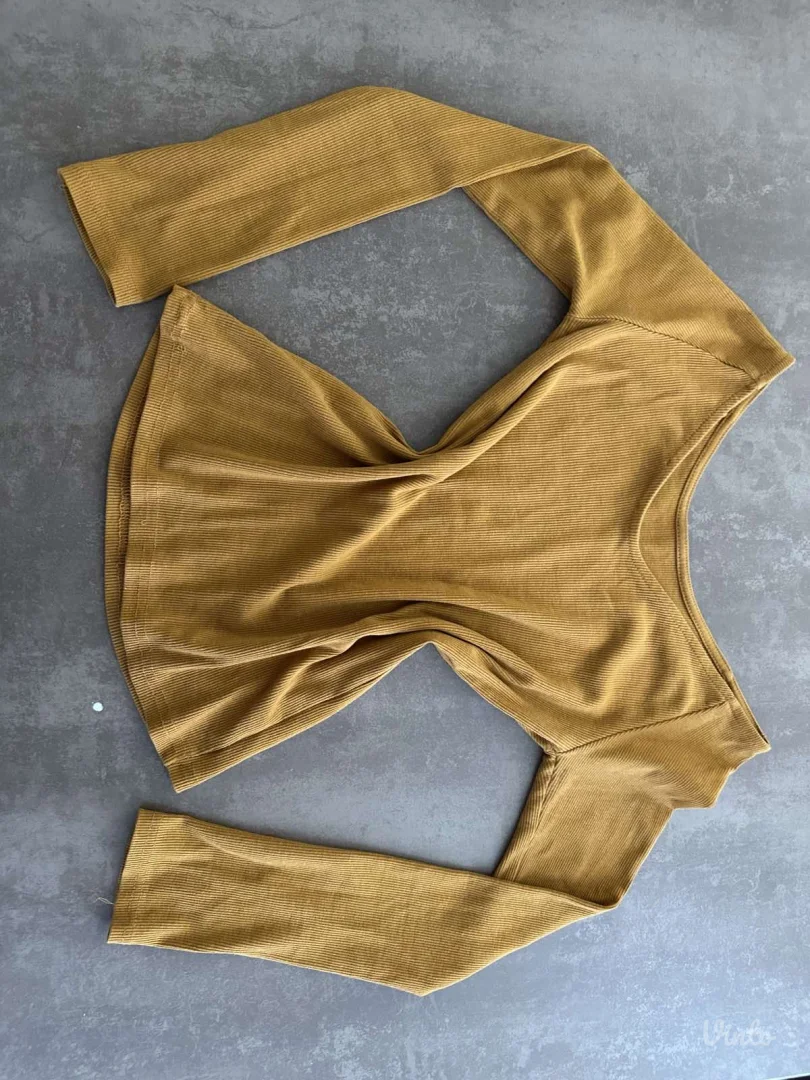 Zara zenska majica M veličina