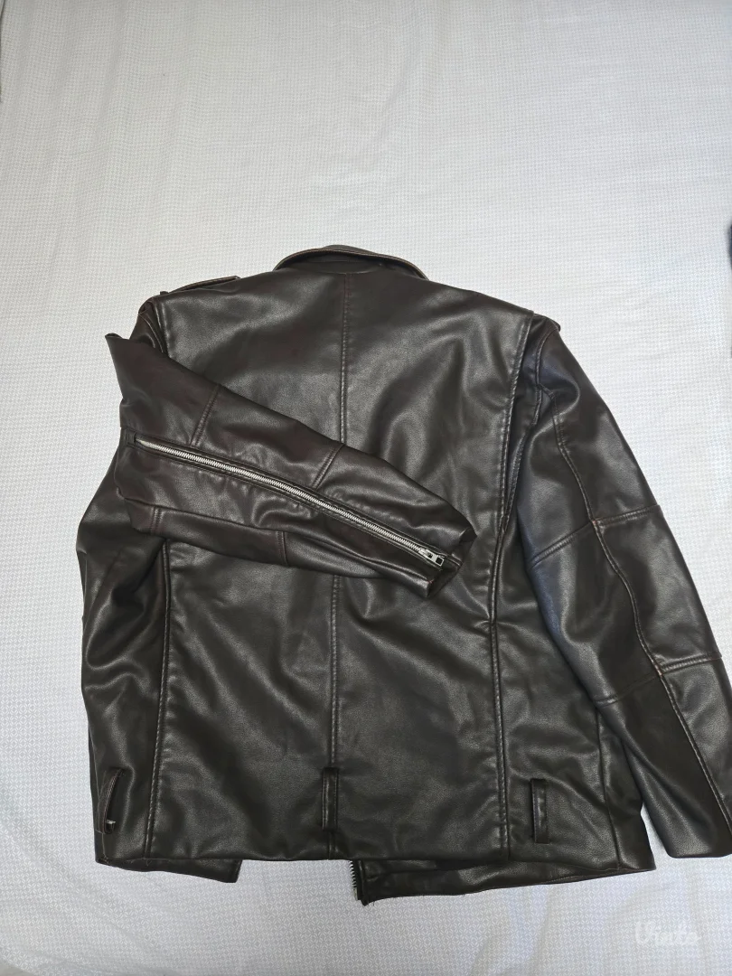 Zara ženska jakna od imitacije kože