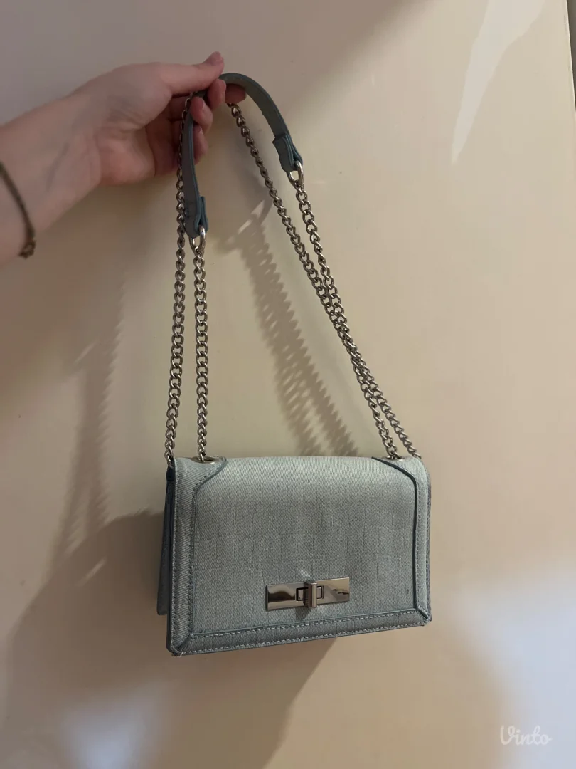 Stradivarius teksas torbica