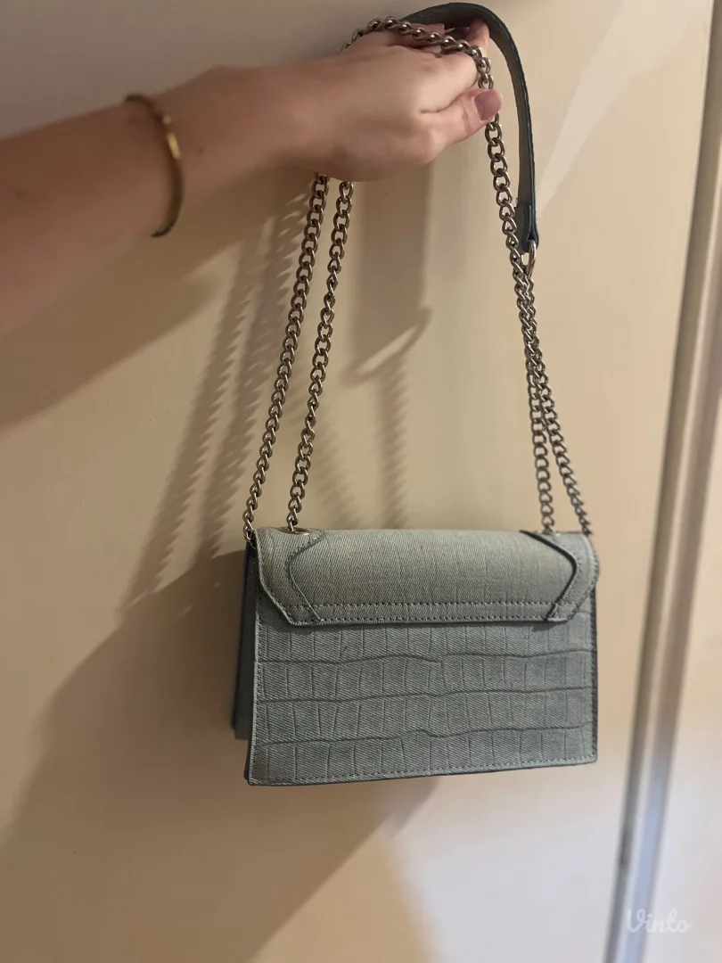 Stradivarius teksas torbica