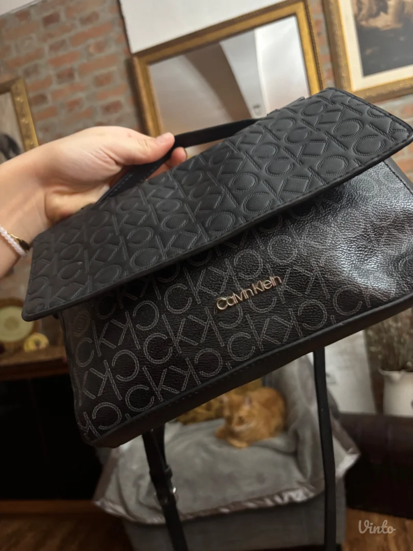 Calvin klein tasnica