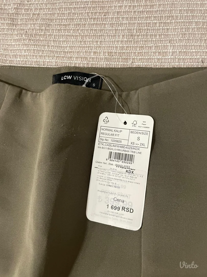 Lcw suknja sa etiketom