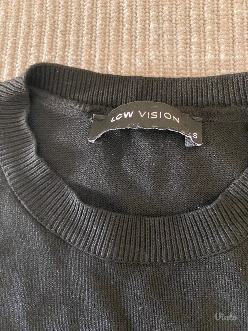 Crni prsluk- Waikiki