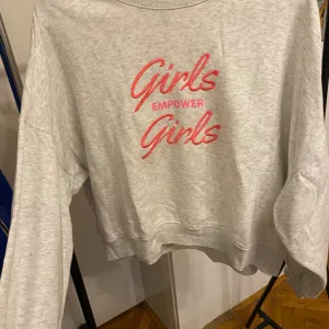 H&M duks – kraći model