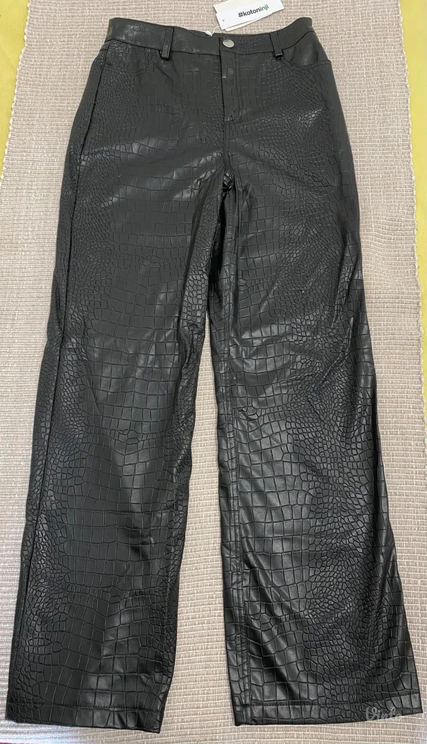 Koton kožne pantalone