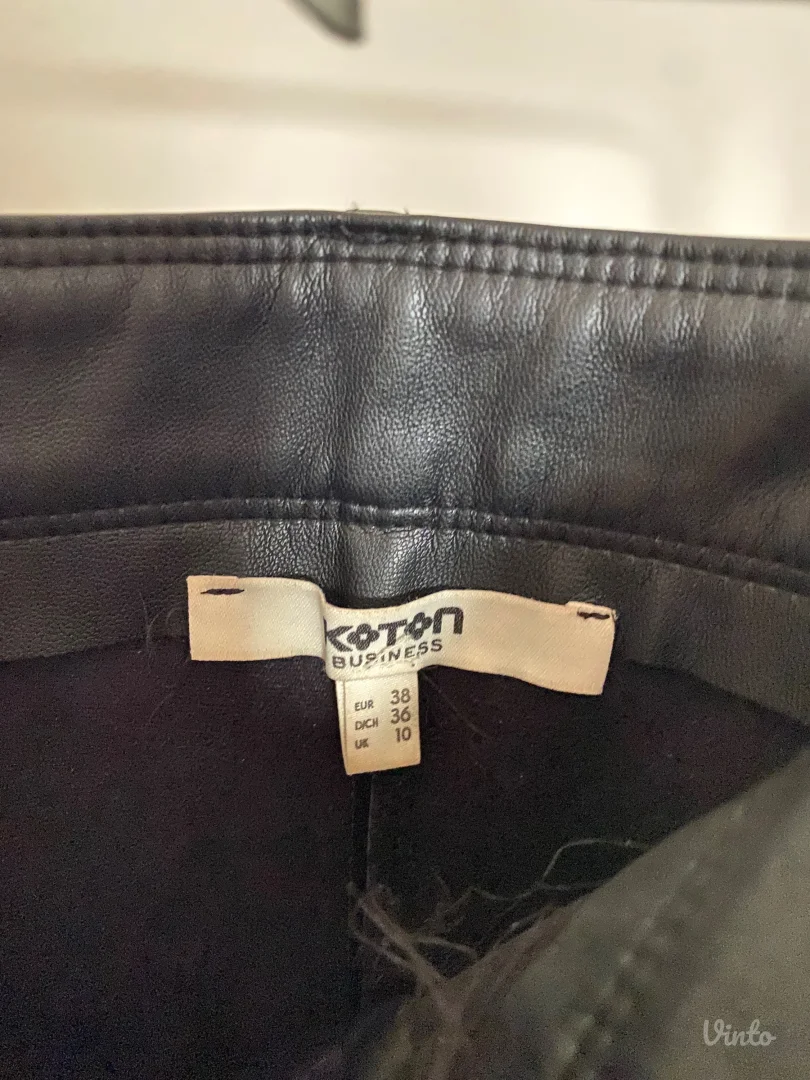 Crne kožne pantalone