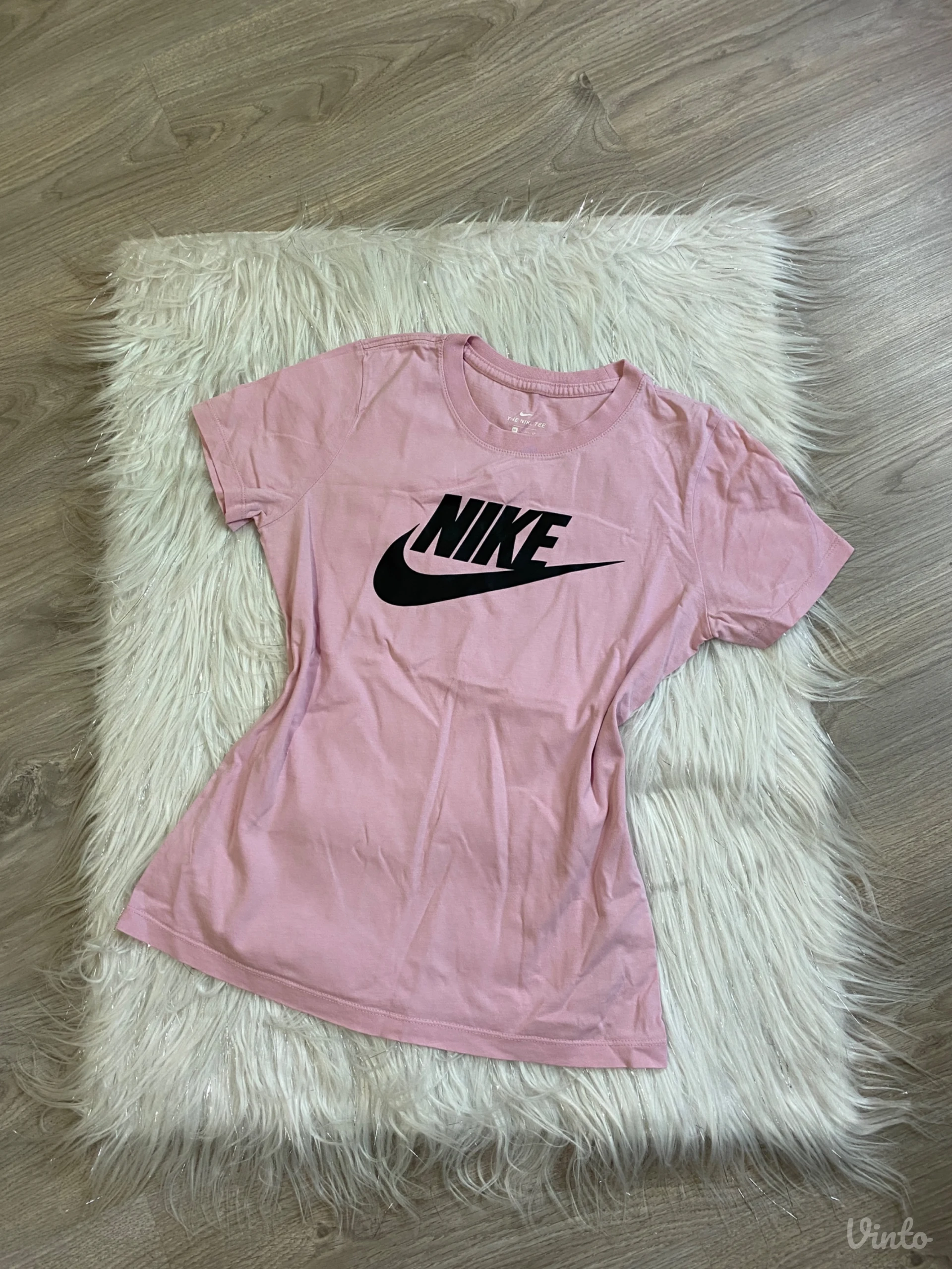 Nike roze majica
