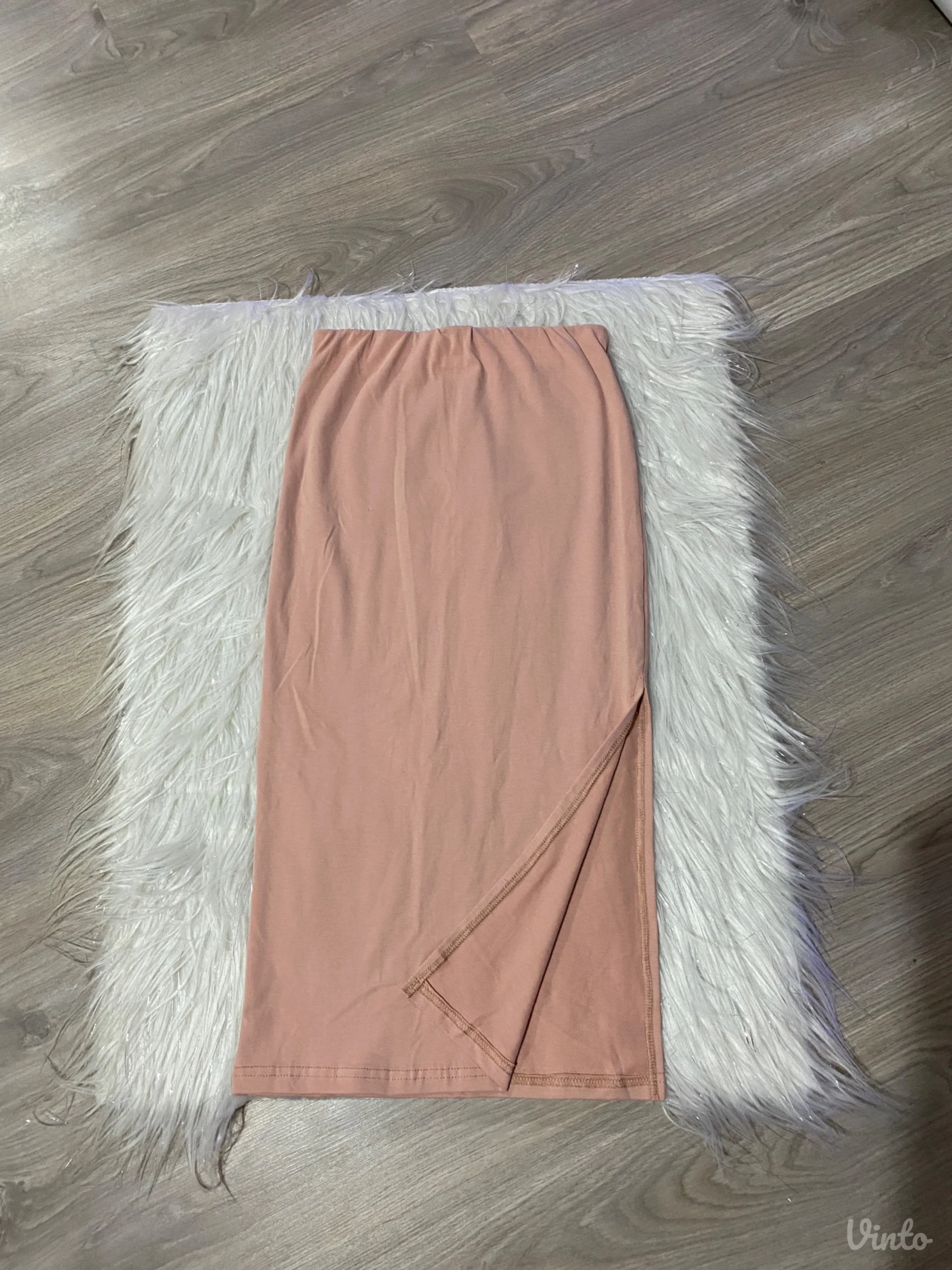 Roze komplet suknja i duks