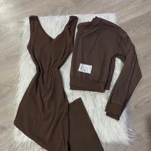 Braon haljina + duks