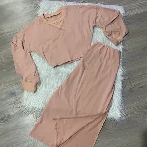 Roze komplet suknja i duks
