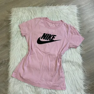 Nike roze majica