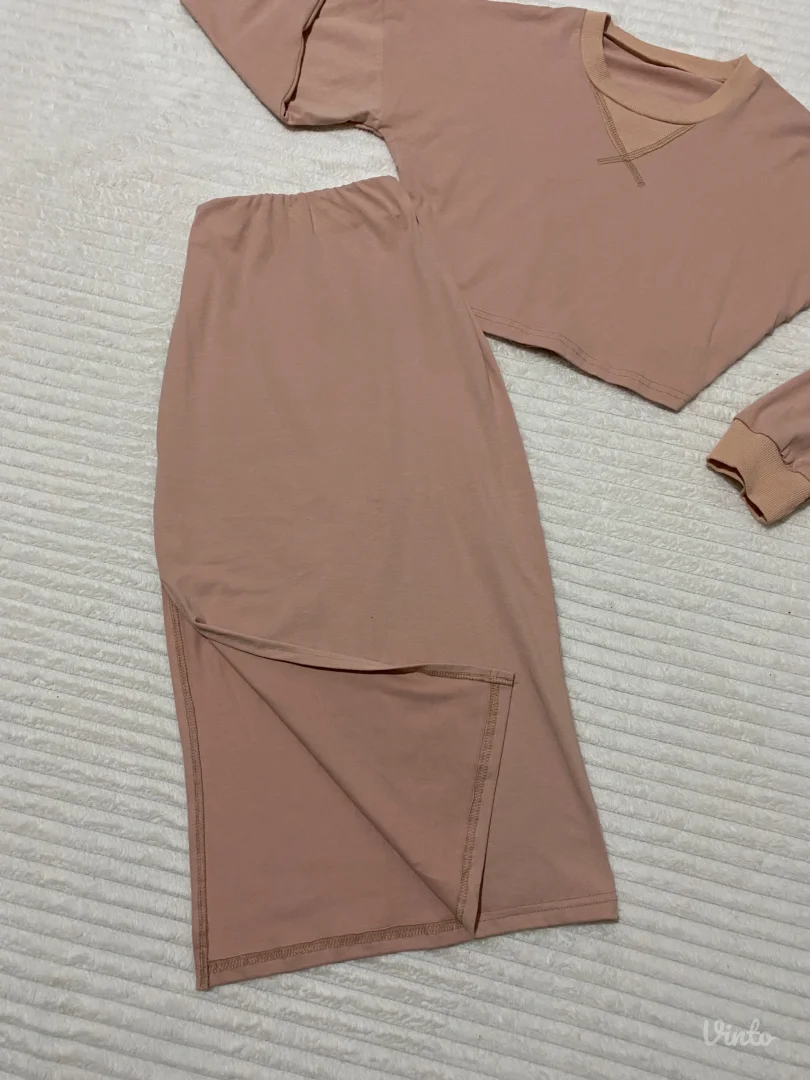 Komplet suknja i duks