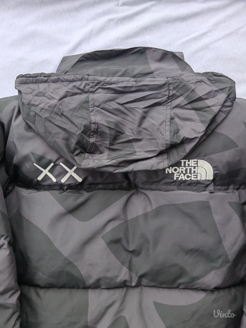 KAWS x The North Face Retro 1996 Nuptse Jakna Crna - M