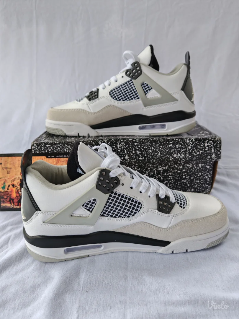 Nike Air Jordan 4 Oreo - 43