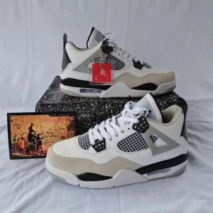 Nike Air Jordan 4 Oreo - 43