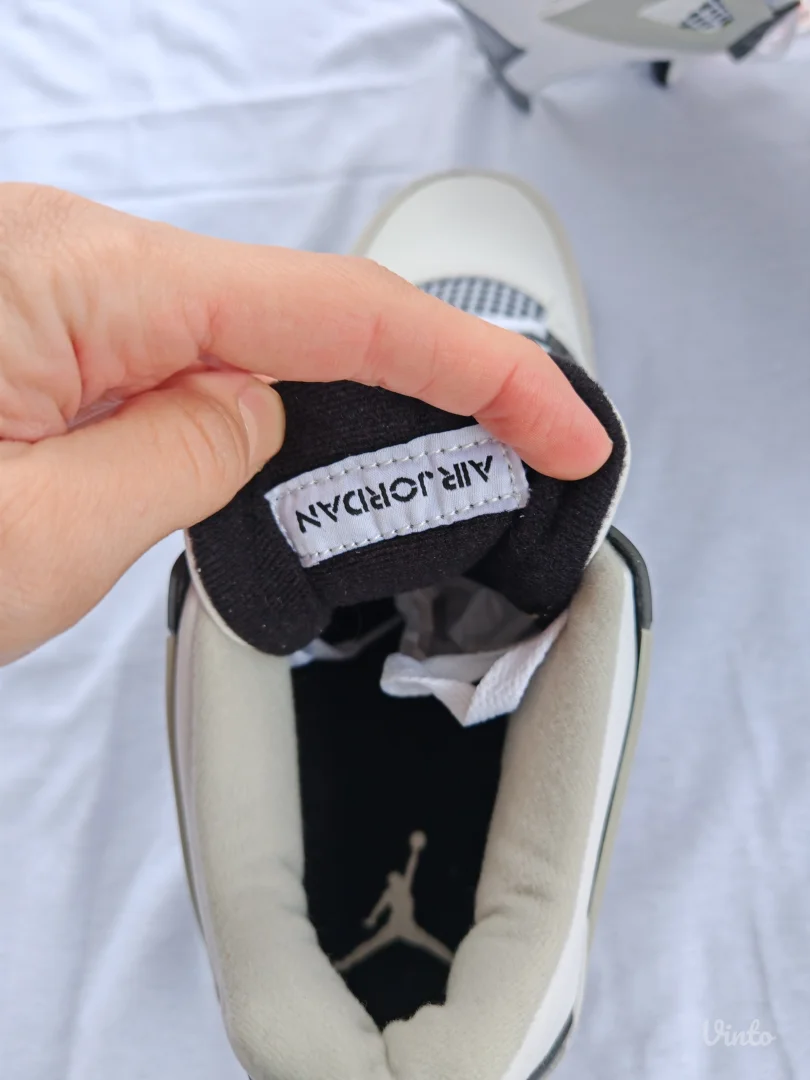 Nike Air Jordan 4 Oreo - 43