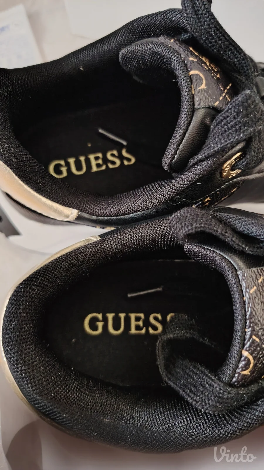 Guess patike