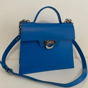 Mona kozna torba - odlicno stanje