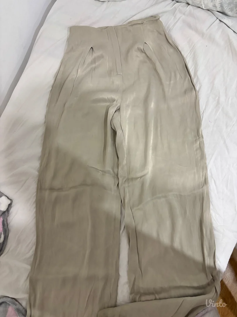 zara satenske pantalone