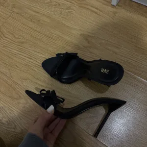 zara stikle