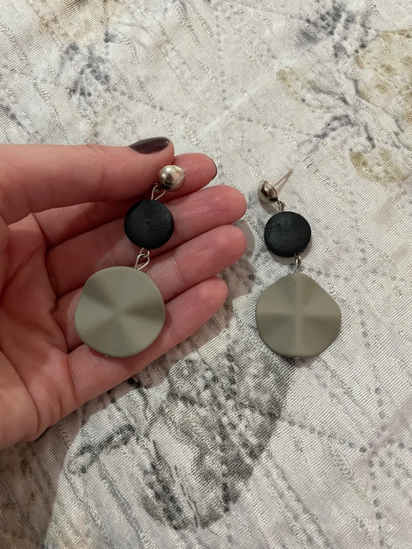 Black-silver mindjuse