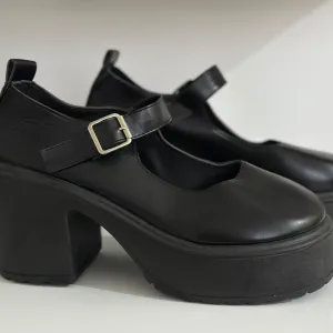 Crne Mary Jane platform cipele