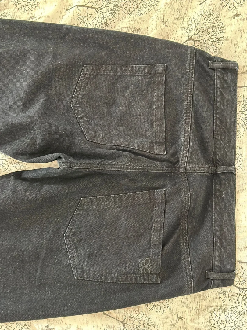 Nove Bottega Veneta crne farmerke