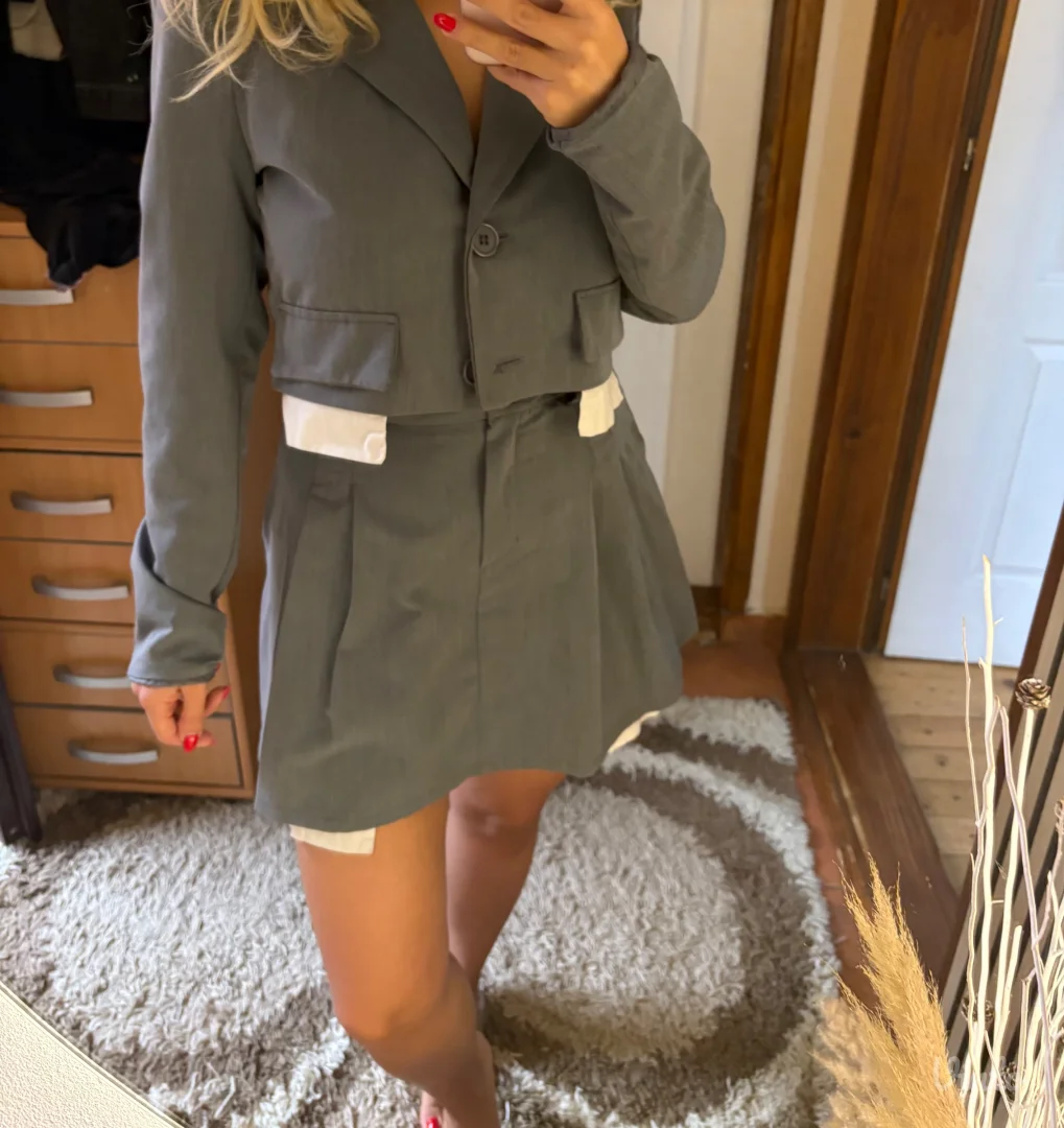 Komplet- sako i suknja