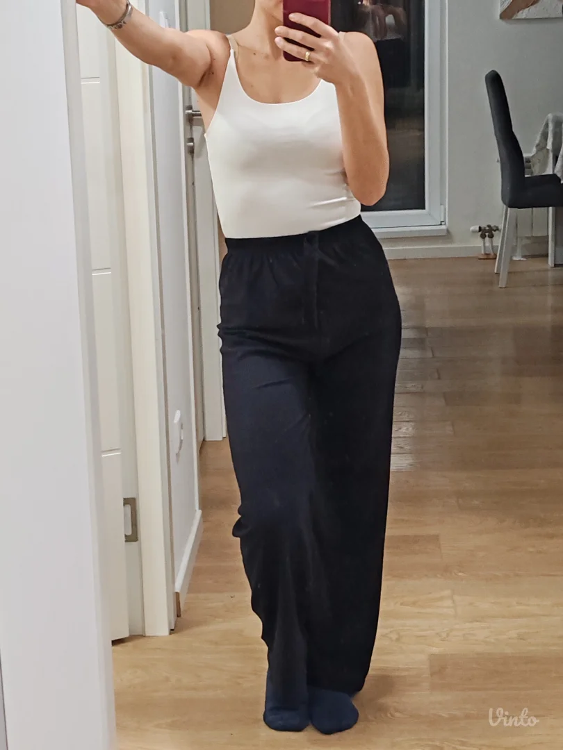 Letnje crne pantalone